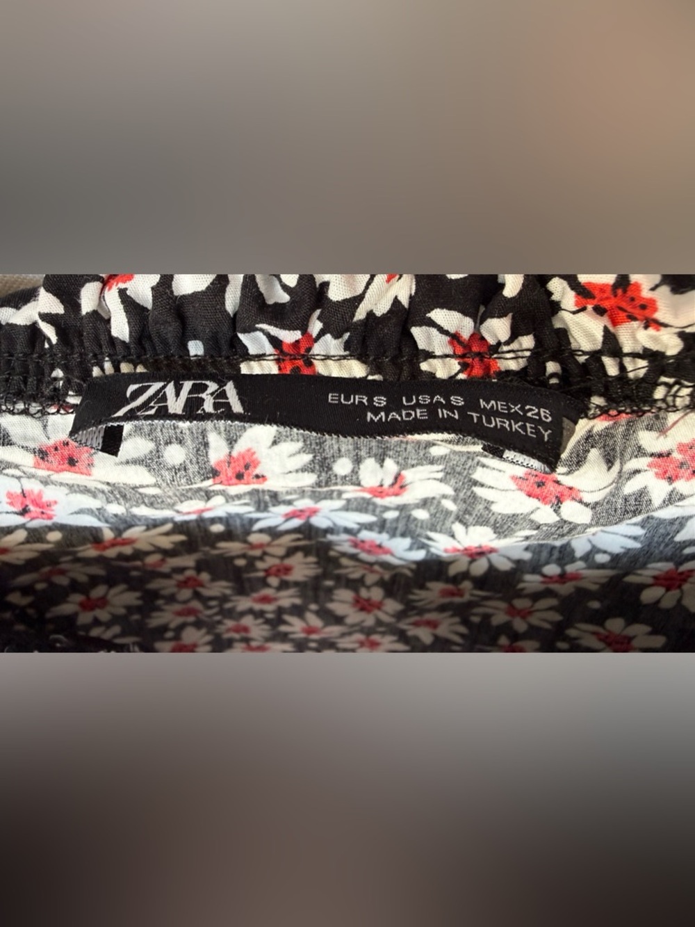 Zara Daisy Mini Dress Black White Red Phoebe Floral Print Puff Sleeve Size Small - Picture 7 of 12